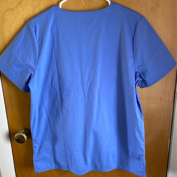 Scrub top - Picture 3 of 3